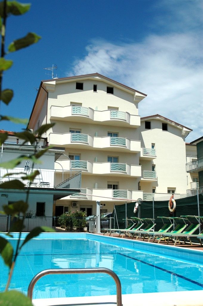 Hotel Roma Residenza Cervia Eksteriør bilde